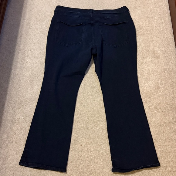 Warp + Weft DEN Denver Slim Bootcut Jeans - Picture 5 of 12